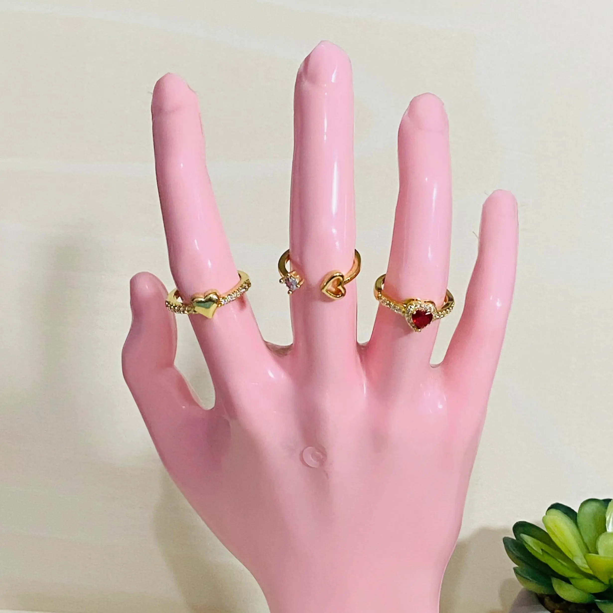 Anillos de corazones variados